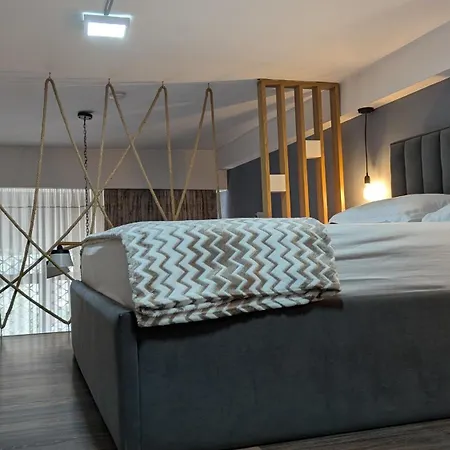 Modern & Bright Daire