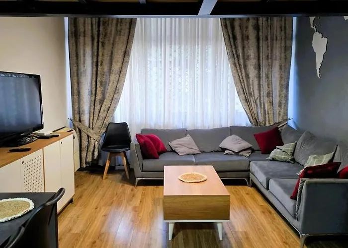 Modern & Bright * تيرانا